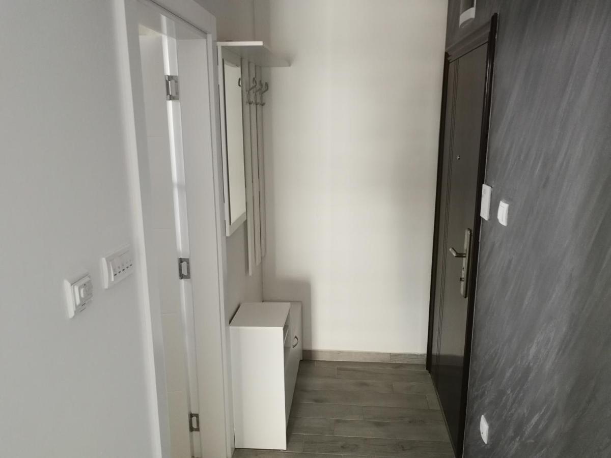 Ferienwohnung Danica Sremska Mitrovica Exterior foto