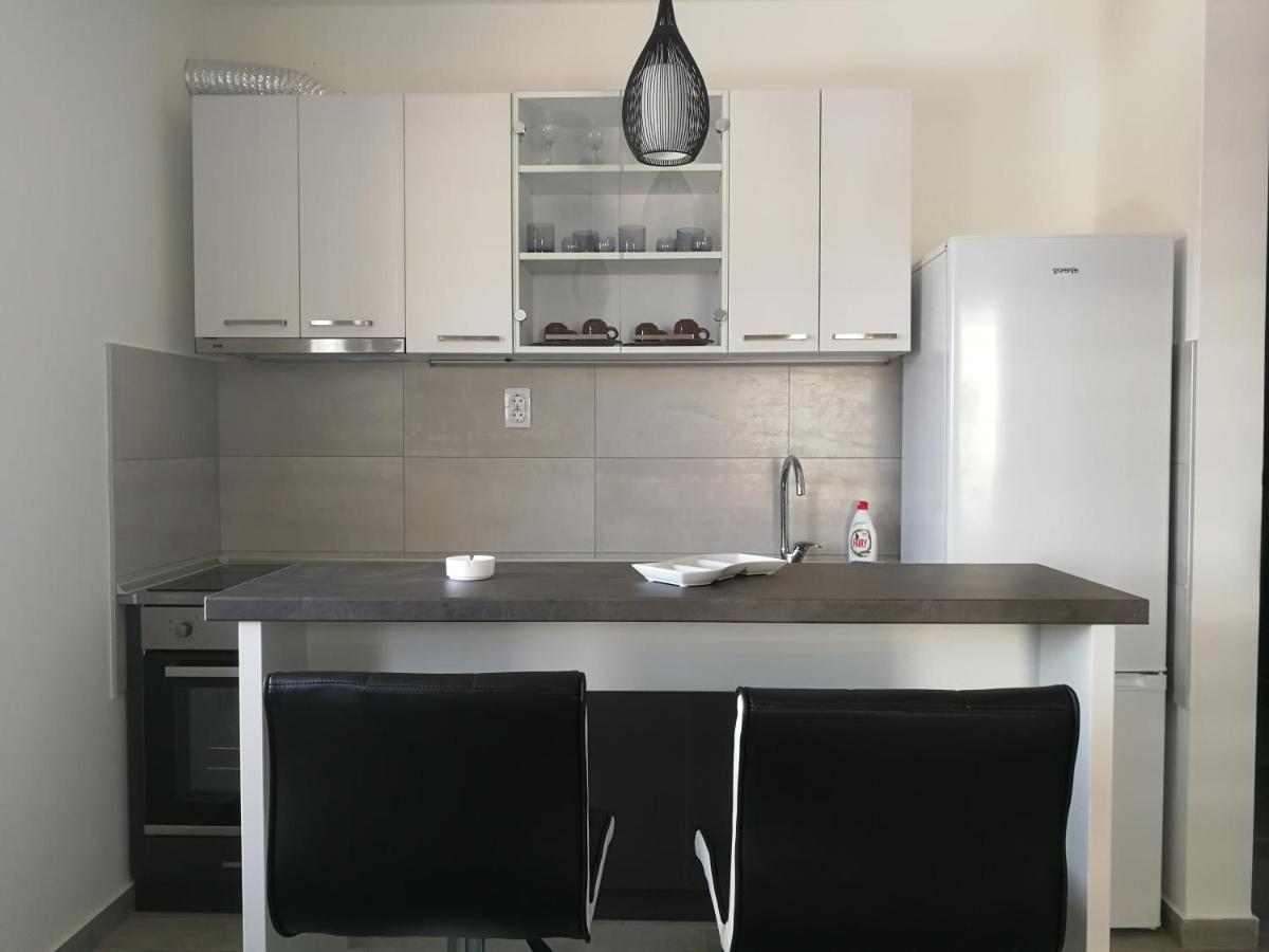Ferienwohnung Danica Sremska Mitrovica Exterior foto